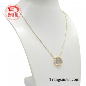 Chiếc dây chuyền giúp phái đẹp càng thêm nổi bật, duyên dáng và cá tính
