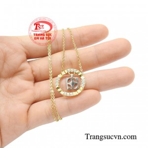 Dây chuyền vàng 10k bền đẹp, chất lượng, là món tặng được mong chờ vào các dịp đặc biệt.