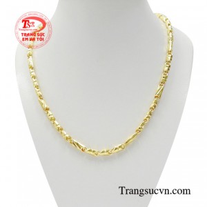 Dây chuyền nam huyền thoại mang dáng vẻ nam tính khí chất phong độ.
