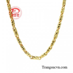 Vậy nên các chàng trai đừng bỏ lỡ chiếc dây chuyền nam huyền thoại đầy cá tính này nhé.