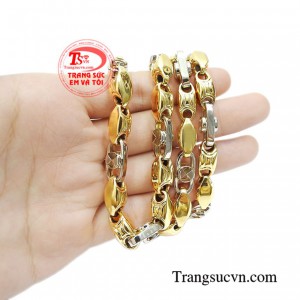 Dây chuyền nhập khẩu nam tính bền đẹp.