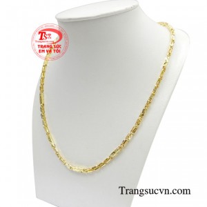 Sản phẩm được chế tác tinh xảo phù hợp phong cách lịch lãm, cá tính, giúp người đeo luôn nổi bật và thu hút