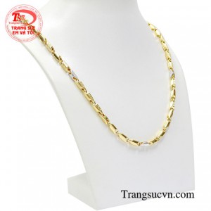 Dây chuyền vàng tây luôn là trang sức được phái mạnh ưa chuộng lựa chọn