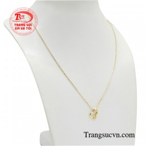 Là dòng sản phẩm được phái đẹp yêu thích làm tôn lên phong cách riêng, cá tính và thu hút