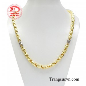 Dây chuyền vàng tây độc đáo 10k là xu hướng trang sức của phái mạnh hiện đại