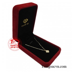 Dây chuyền vàng tây may mắn thời trang