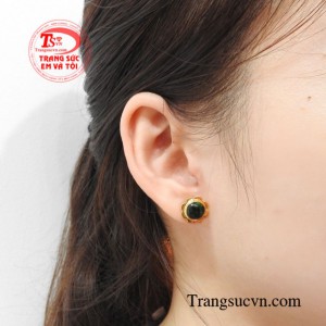 Hoa tai cẩm thạch quý phái