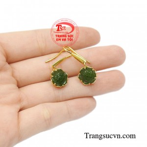 Hoa tai nephrite thiên nhiên giao hàng nhanh trên toàn quốc, thanh toán an toàn.