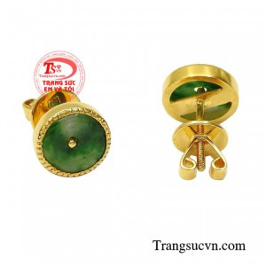 Sản phẩm phù hợp với nhiều kiểu trang phục khác nhau, tôn vinh những nét đẹp của người phụ nữ.