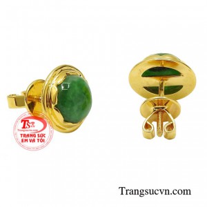 Sản phẩm có thể kết hợp cùng những bộ đầm kiêu sa hay những chiếc áo dài quý phái tôn lên những nét đẹp của người phụ nữ Á Đông.