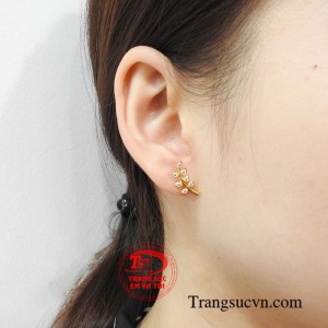 Hoa tai vàng tây nữ tính