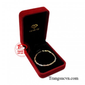 Lắc tay nữ sành điệu bảo hành chu đáo.