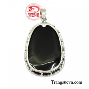 Mặt bạc phật A Di Đà mệnh thủy chất lượng.