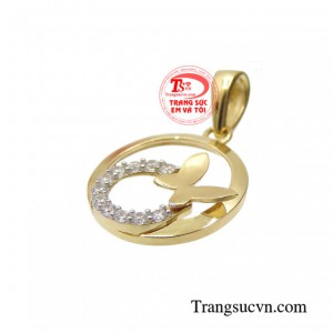 Sản phẩm thể hiện sự tươi mới, nhẹ nhàng và vô cùng nữ tính.