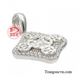 Kim tiền mang đến may mắn, công việc thuận lợi, tiền bạc rủng rỉnh quanh năm. 