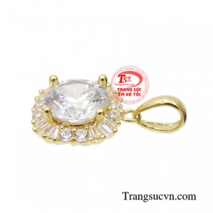 Sản phẩm hợp với nhiều độ tuổi từ những cô gái trẻ đến các quý bà sang trọng. 