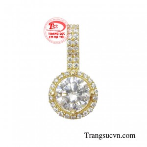 Mặt dây vàng nữ duyên dáng vàng 18k chất lượng, bền đẹp