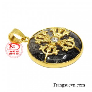Ngoài ra, việc đeo đá thạch anh tóc thường xuyên giúp cải thiện sức khỏe, đem đến tinh thần sảng khoái, vui tươi.