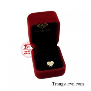 Mặt vàng trái tim xinh xắn