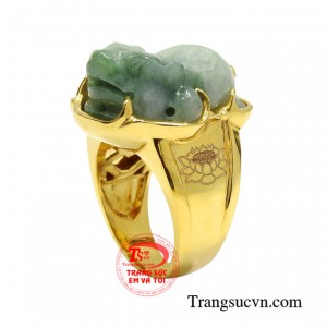 Trong phong thủy, thiềm thừ giúp đem lại vận may về tài lộc và bảo vệ gia chủ khỏi những kẻ tiểu nhân.