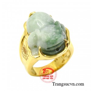 Nhẫn nam vàng thiềm thừ cẩm thạch bảo hành uy tín.
