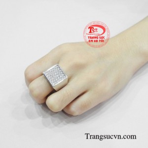 Nhẫn nam vàng trắng thượng lưu dành cho các quý ông