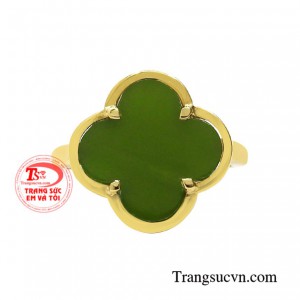 Sản phẩm này đem lại nhiều may mắn về công việc hay cuộc sống, giúp người đeo giảm căng thẳng, tạo sự thoải mái.