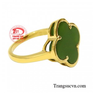 Do đó đây là sản phẩm được nhiều người ưa chuộng làm quà tặng cho người thân và bạn bè.