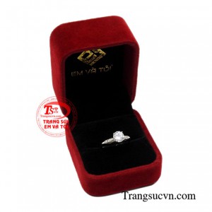 Nhẫn vàng trắng nữ giới ấn tượng thanh lịch.