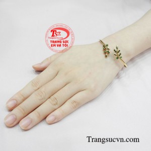 Vòng tay vàng nữ trang nhã