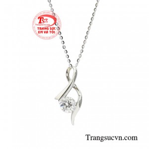 Bộ mặt dây vàng trắng hiện đại đảm bảo chất lượng, thanh toán an toàn.
