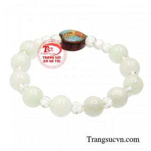 Sản phẩm có nhiều công dụng tuyệt vời về mặt phong thủy giúp mang lại nhiều nguồn năng lượng tích cực, tâm trí khai sáng hơn.