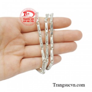 Dây chuyền bạc nam giới xu hướng