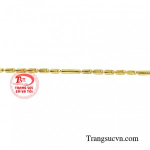 Dây chuyền nam giới vàng thành đạt nam tính.