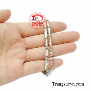 Dây chuyền trẻ em bạc cá tính