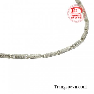 Dây chuyền trẻ em bạc cá tính giao hàng tận nơi.