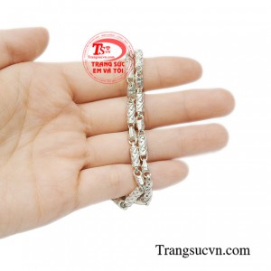 Dây chuyền trẻ em bạc thời trang