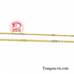 Dây chuyền vàng bảo hành uy tín, thanh toán an toàn.