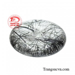 Không những vậy, đeo đá thạch anh tóc thường xuyên còn có thể tác động tích cực đến quá trình trao đổi chất, tăng cường hệ miễn dịch.