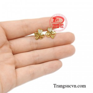 Hoa tai vàng tây dễ thương sự lựa chọn hoàn hảo dành tặng cho người con gái của bạn.