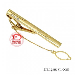 Do đó cà vạt hiện đang được rất nhiều phái mạnh ưa chuộng, toát lên vẻ lịch lãm cho người dùng.