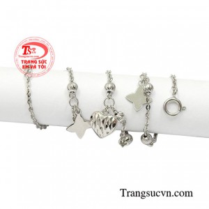 Lắc chân vàng trắng ấn tượng sự lựa chọn hoàn hảo cho những cô nàng theo phong cách nữ tính.