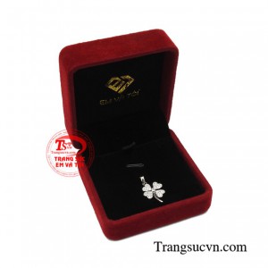 Mặt dây vàng trắng cỏ bốn lá cá tính