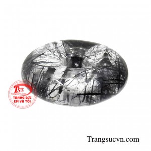 Sản phẩm có thể bọc thêm vàng làm mặt dây vừa phong thủy vừa mang đến nét sang trọng cho người sở hữu.