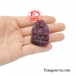 Mặt phật Ruby tuổi Dậu thiên nhiên.
