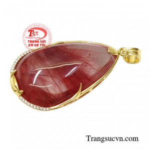 Do vậy chiếc mặt dây này được rất nhiều khách hàng ưa chuộng.