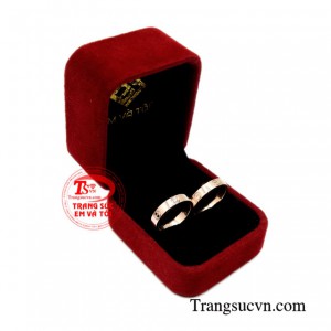 Nhẫn cưới vàng hồng thời thượng tinh tế.