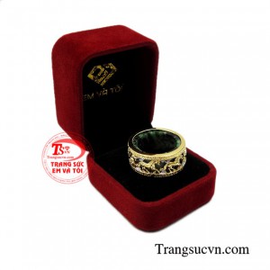 Nhẫn nam cẩm thạch tuổi ngọ chất lượng.