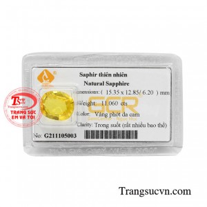 Sapphire vàng thiên nhiên may mắn hiện đang được rất nhiều người yêu đá quý đặc biệt ưa chuộng.