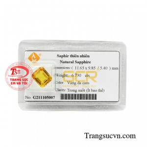 Sapphire vàng thiên nhiên phúc khí được rất nhiều khách đặc biệt ưa chuộng, màu sắc bắt mắt tinh tế.